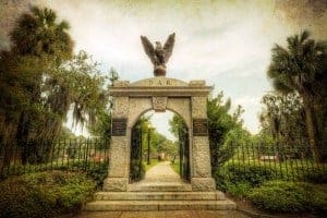 colonial park cemetery, savannah